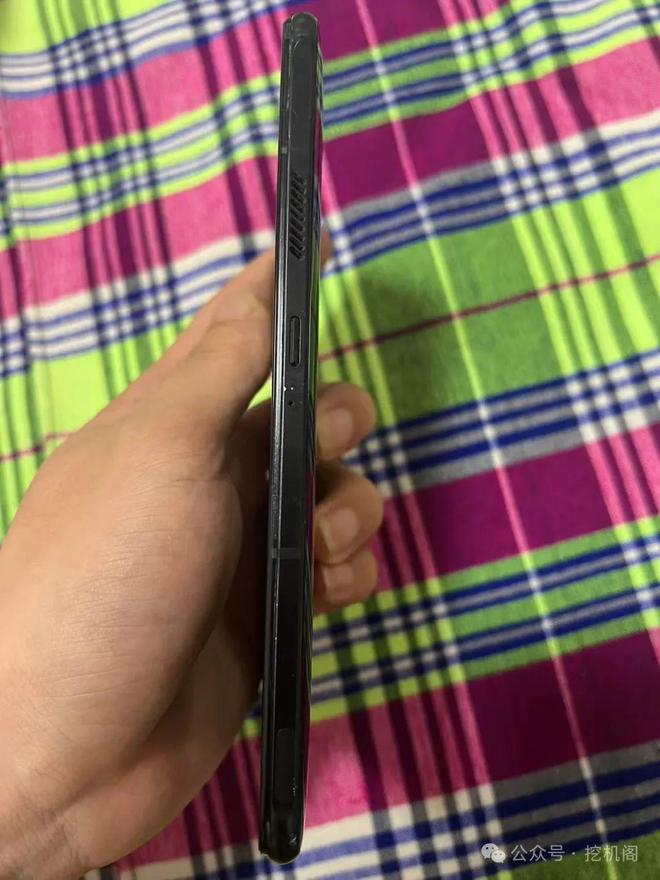 1+165Hz屏！红魔7游戏机依然强悍CQ9电子平台450元=骁龙8Gen(图6)